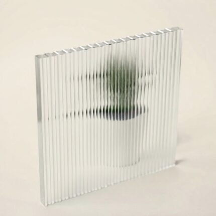 Low iron narrowline reeded glass