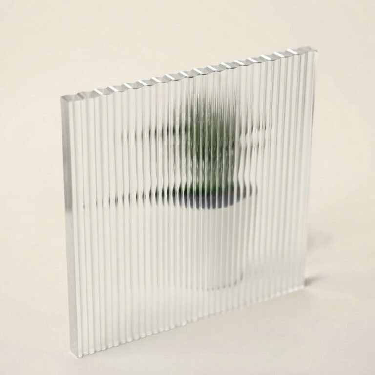Low iron narrowline reeded glass